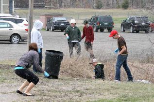 NAEC students cleaning up. Photo by Summer Andrew